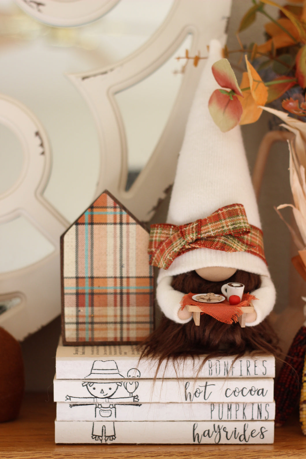 01 Large Fall Gnome