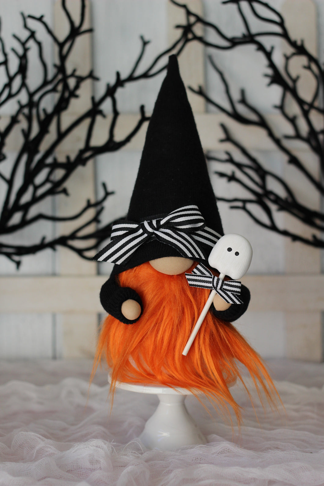 13 Large Ghost-pop Gnome